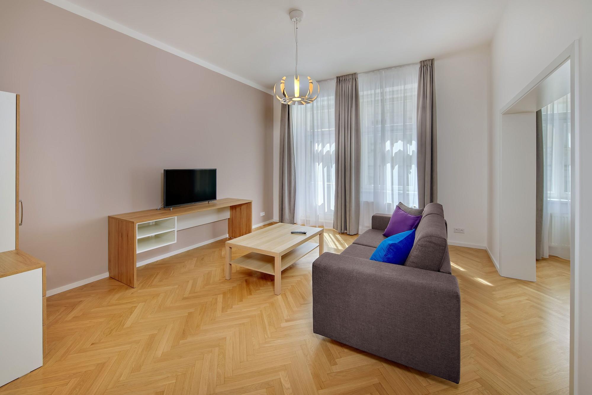 Downtown Kodanska Apart-hotel