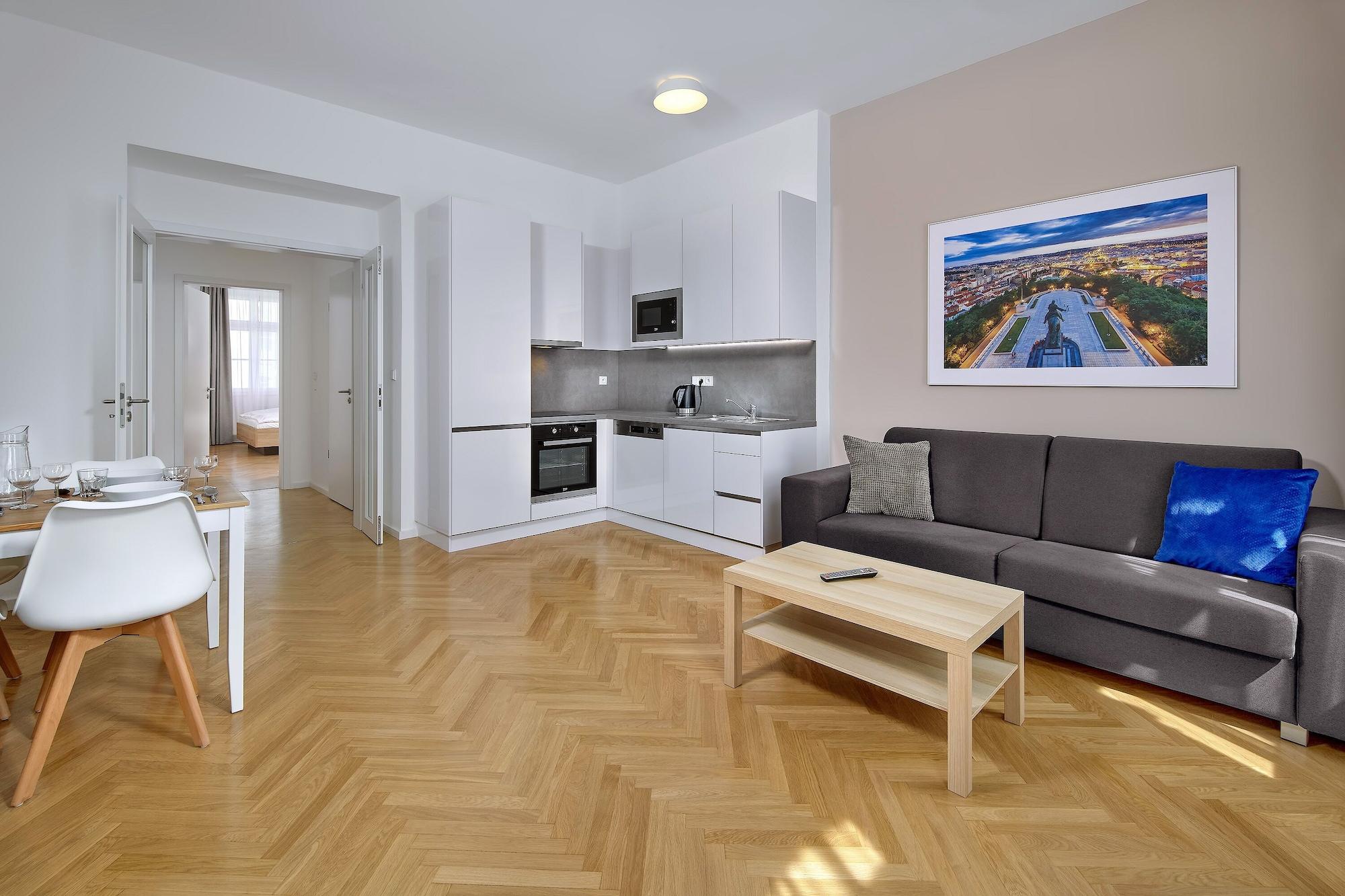 Apart-hotel Downtown Kodanska 4*